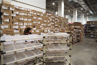 菜鳥(niǎo)網(wǎng)絡(luò)武清園區(qū)華北貨倉(cāng)，日均單量已經(jīng)超過(guò)10萬(wàn)單