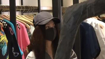 網(wǎng)曝姚笛獨自逛街顯落寞