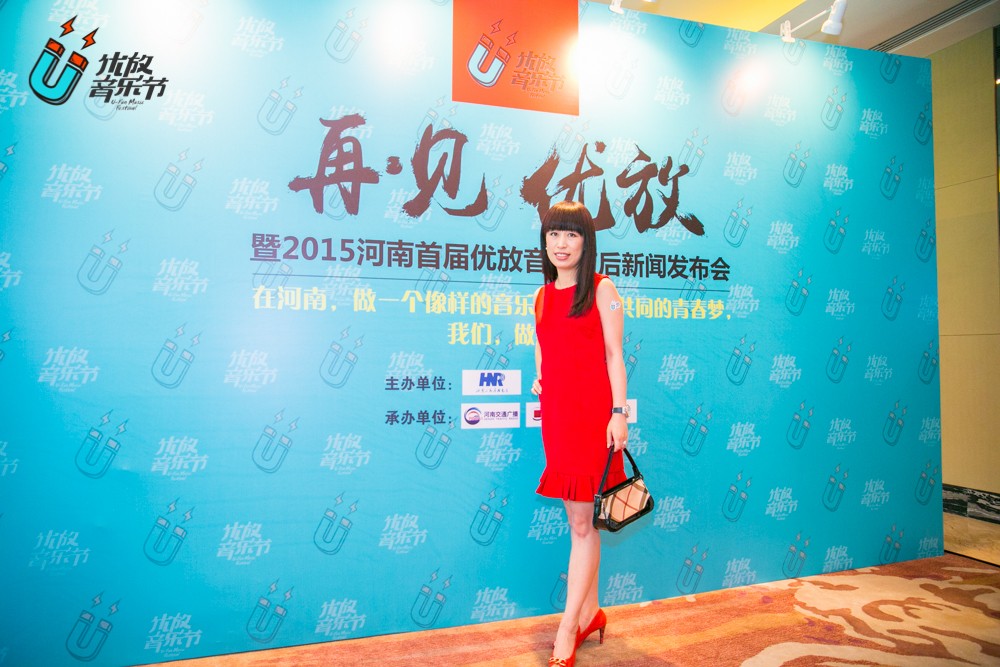 美女主播佳音！