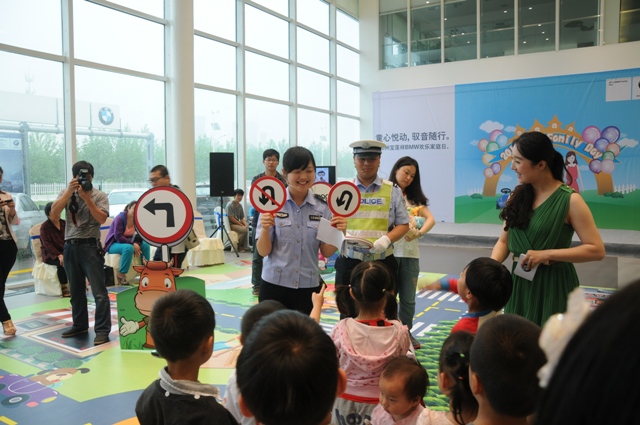 交通安全知識(shí)競答 交通安全知識(shí)競答