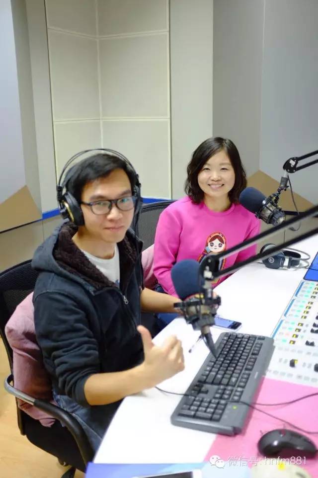 當(dāng)然少不了魅力DJ Link和曉池給大家送上最具魅力的動(dòng)聽音樂(lè)