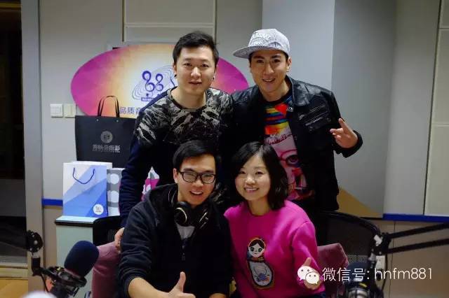 當(dāng)然少不了魅力DJ Link和曉池給大家送上最具魅力的動(dòng)聽音樂(lè)