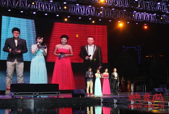 現(xiàn)場主持人帥天、小糖、李江、凱文