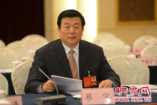 全國(guó)人大代表、河南省人民檢察院檢察長(zhǎng)蔡寧