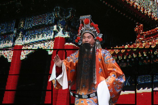 河南省豫劇二團演員、唐派再傳弟子郭志誠演唱唐派名劇《金殿風(fēng)云》