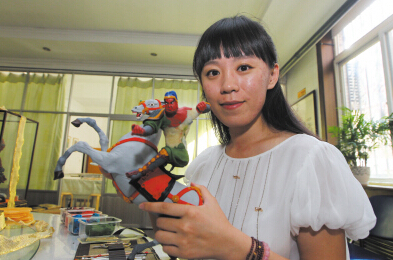 精美的造型，你能想到是鐘蕾用面做成的嗎