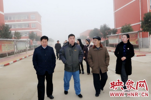 實地考察 實地考察