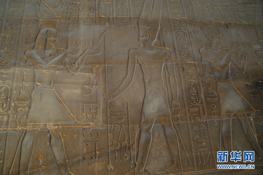 中國(guó)式“到此一游”現(xiàn)身埃及3000年前文物引熱議