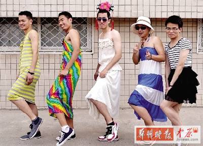 鄭州晚報(bào)記者 常亮/文 李云峰/供圖(河工大應(yīng)屆畢業(yè)生) 鄭州晚報(bào)記者 常亮/文 李云峰/供圖(河工大應(yīng)屆畢業(yè)生)