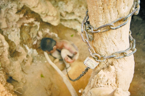 何時(shí)“解鎖”，仍需我們靜下心來共同反思。