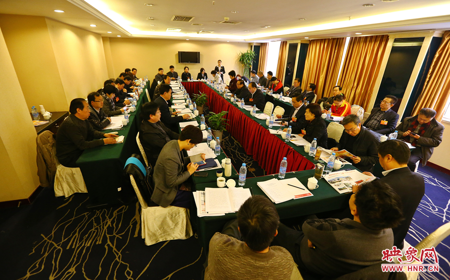 1月15日上午，政協(xié)委員小組會議，社科、體育、新聞出版組討論現(xiàn)場