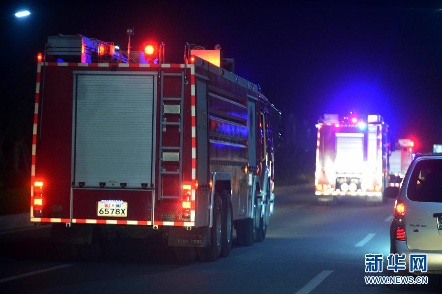 4月7日，消防車輛趕往事故現(xiàn)場。