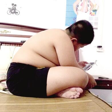 滑縣11歲“小巨人”體重172斤 拼命吃還感覺餓