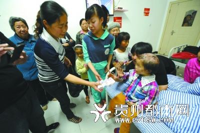 好心人送來(lái)酸奶。