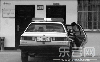 網(wǎng)友舉報(bào)云南紅河州森林公安警車私用。
