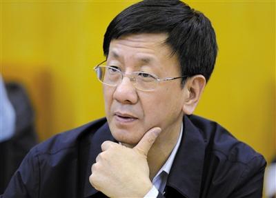 昨日，最高檢檢察長曹建明在遼寧團參加“兩高”報告分組審議。記者 陳杰 攝