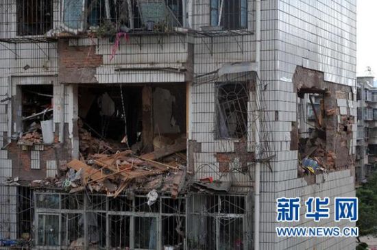 　6月9日在云南楚雄市拍攝的被炸毀的房屋。 新華社發(fā)