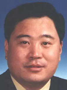 【盤點(diǎn)】“紅色通緝令”嫌犯在國外如何揮霍？