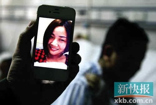 受傷之前的小蕓是一個(gè)漂亮的女孩。新快報(bào)記者畢志毅/攝