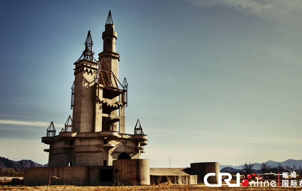 有著“鬼城”、“現(xiàn)實(shí)版的寂靜嶺”、“城堡廢墟”等稱號(hào)的城堡。沈湜 攝…