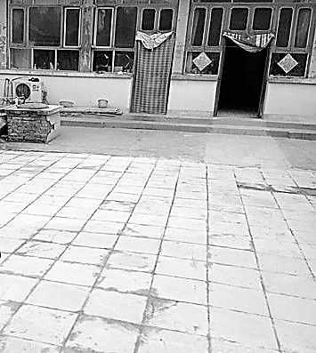 案發(fā)院落，血跡已被掩蓋。