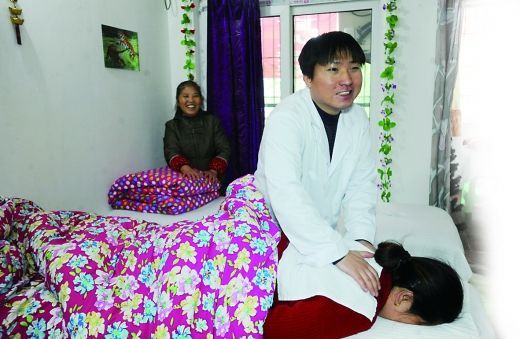 從失明絕望到振作開店，盲小伙陳冬經(jīng)歷重生