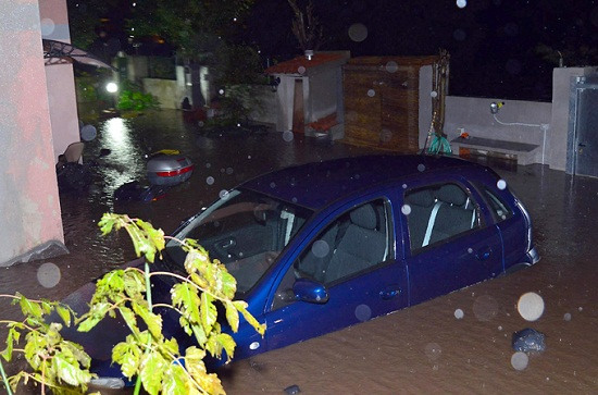 奧爾比亞市部分地區(qū)的水位已經(jīng)升至3米。