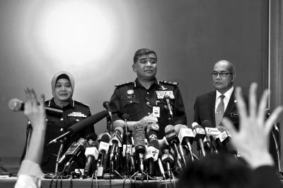 馬來西亞總警察長答記者問。記者陶冉 攝