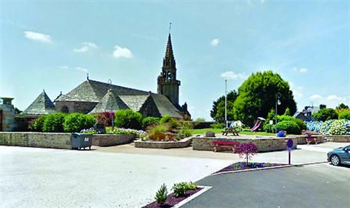 貝里揚村人口不足，歡迎年輕家庭遷居至此；卻對單純尋求投資的商人不感興趣。