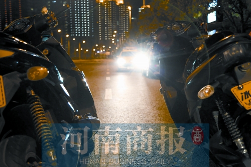 飆車(chē)有危險(xiǎn)，請(qǐng)重視你和他人的安全
