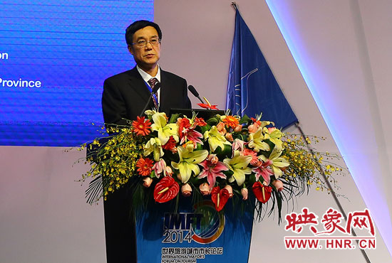 鄭州航空港區(qū)管委會主任張延明。