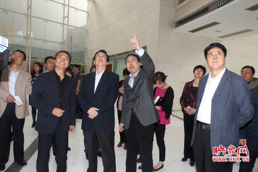 河南省委書記、省人大常委會(huì)主任郭庚茂視察河南人民廣播電臺(tái) 映象網(wǎng)記者邵恰 段晉哲/攝