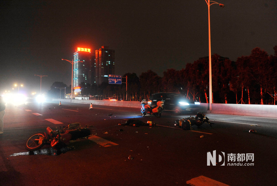 電動(dòng)車(chē)被撞引連環(huán)車(chē)禍