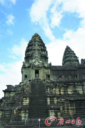 小吳哥,就是開頭提及的吳哥窟代表性景致的所在地。