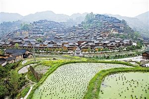 　　遠離塵囂的苗鄉(xiāng)侗寨