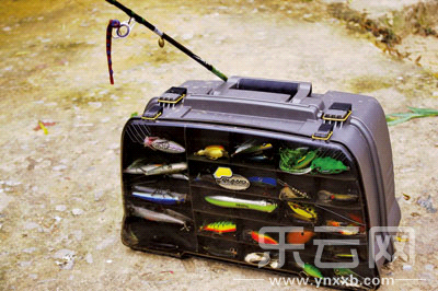 　　又稱擬餌釣魚(yú),起源于歐洲,國(guó)內(nèi)翻譯為“路亞”。