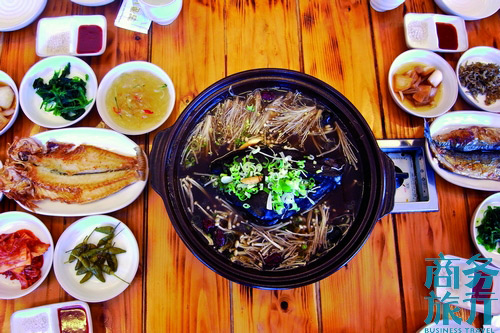 島上著名的養(yǎng)生大餐。