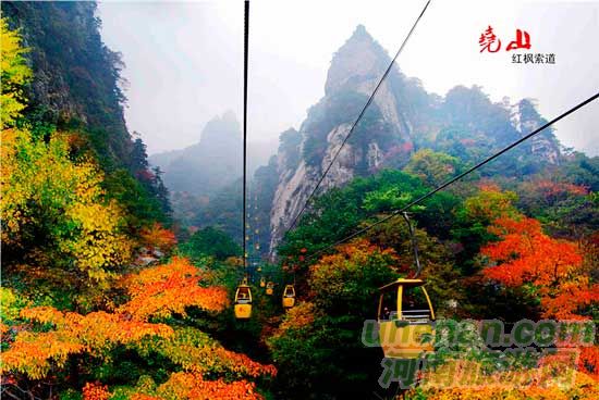 深秋去堯山賞紅葉、泡溫泉、拜大佛