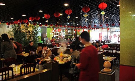 來到四川,不吃火鍋就對不起這片火辣辣的土地。