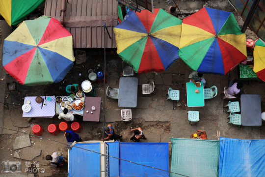 緬甸，繽紛的街邊平民小吃