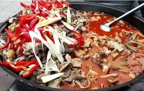 新疆奇葩”黑暗料理“ 你吃過嘛？