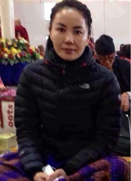 網(wǎng)友曝王菲現(xiàn)身泰國(guó)參加禪修班。