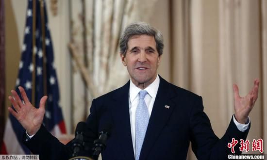 資料圖：當(dāng)?shù)貢r間2月6日，美國華盛頓，新任國務(wù)卿約翰·克里宣誓就職，副總統(tǒng)拜登出席了就職儀式。