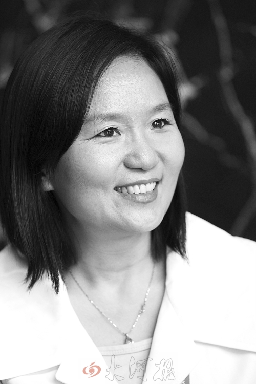 　　王碧玲：“中原地區(qū)的市場(chǎng)增長(zhǎng)太迅速了，我們現(xiàn)有的鄭州物流中心已經(jīng)感覺(jué)力不從心……”