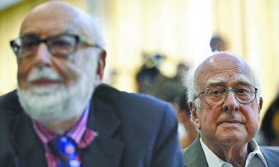 比利時科學家恩勒特（左）和英國科學家希格斯（右）有望獲得諾貝爾物理學獎。