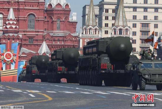 資料圖：2014年5月9日，俄羅斯舉行紀念衛(wèi)國戰(zhàn)爭勝利69周年的閱兵式，俄羅斯總統(tǒng)普京出席。