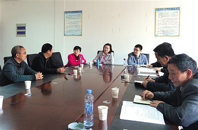 江西省豐城市信訪局接待室，中央信訪督查組約談信訪人。記者 賈世煜 攝