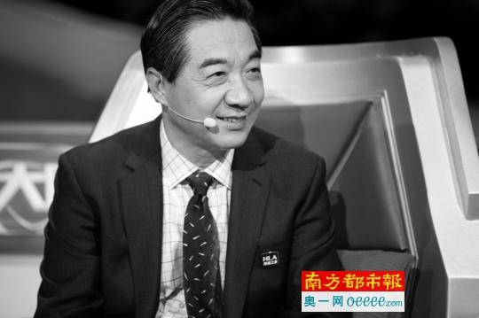 2015年12月24日，張召忠在《最強(qiáng)大腦》節(jié)目錄制現(xiàn)場。C FP資料圖