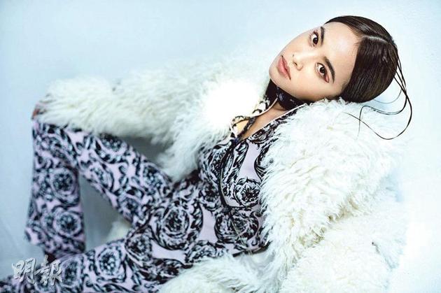 蔡依林的新歌高唱要勇敢做自己，沒想到MV卻鬧出風波。