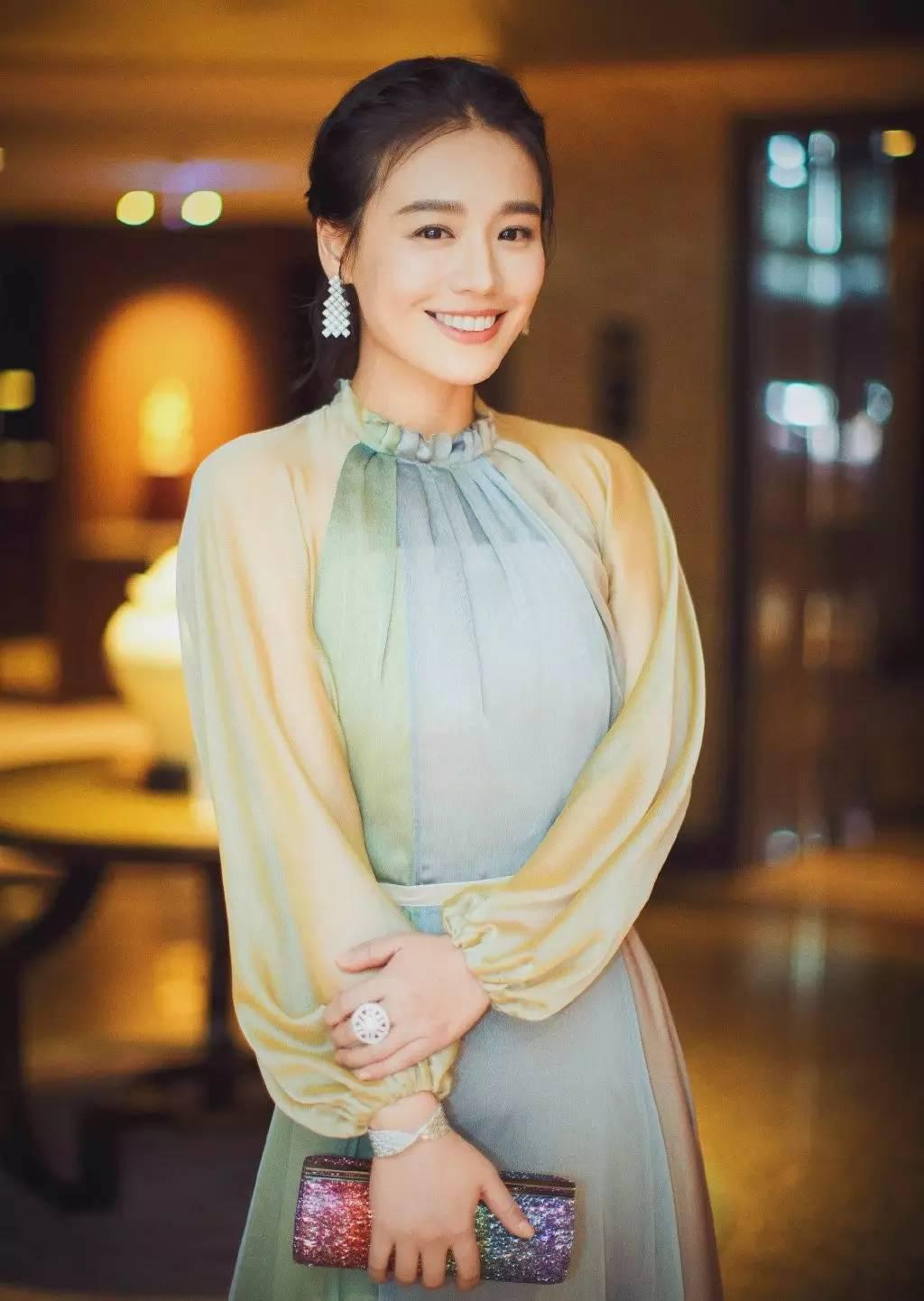 蔣雯麗夫婦賣(mài)公司 外甥女馬思純或靠股權(quán)得1.2億